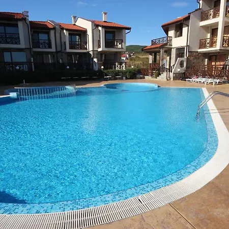 Menada Imperial Heights וילה