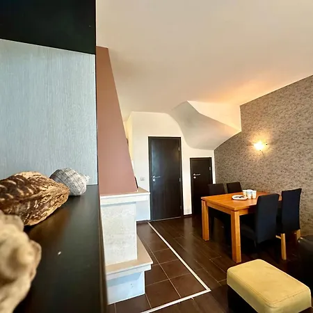 Menada Imperial Heights