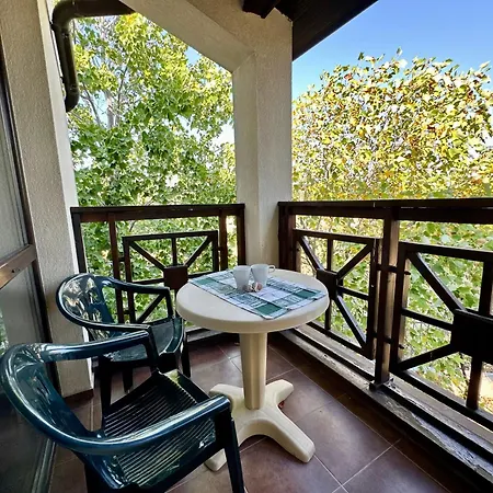 Menada Imperial Heights