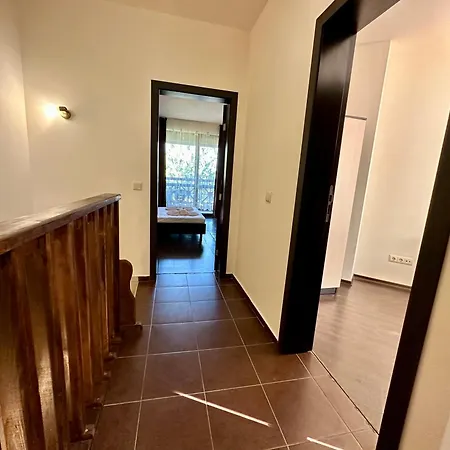 Villa Menada Imperial Heights