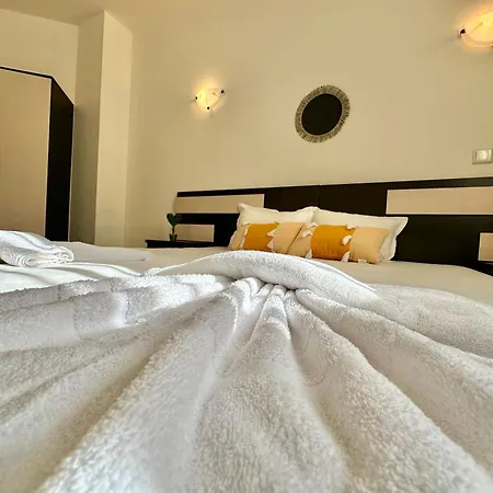 Villa Menada Imperial Heights