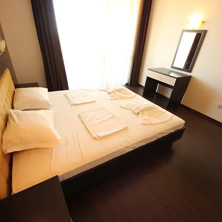 Вилла Menada Imperial Heights *