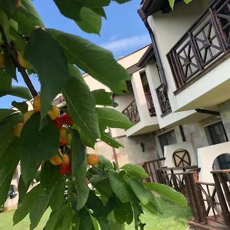 Villa Menada Imperial Heights *