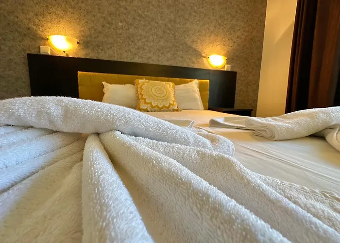 Вилла Menada Imperial Heights *