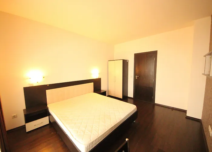 Вилла Menada Imperial Heights