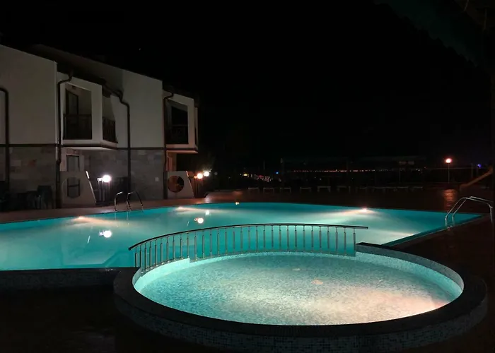 Вилла Menada Imperial Heights